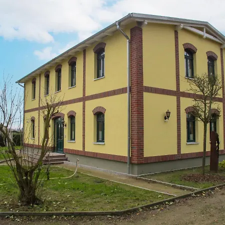 Nelke By Interhome Zarrentin (Vorpommern-Rugen)